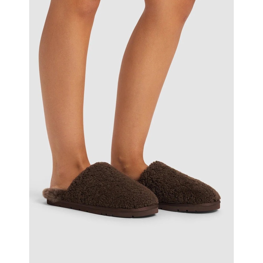 Cozy Earth Womens Size 5 Puffy Sheep Slipper Espresso Brown Shearling NIB